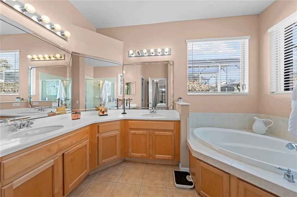 138 Chaucer Avenue Davenport FL 33896