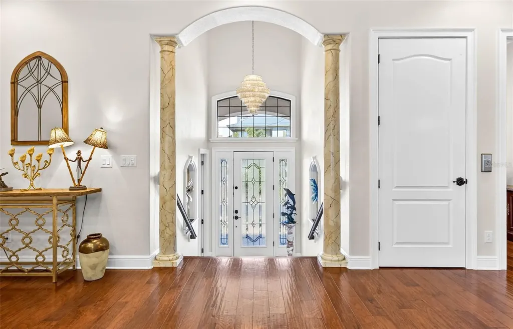 105 Wimbledon Court Redington Shores FL 33708
