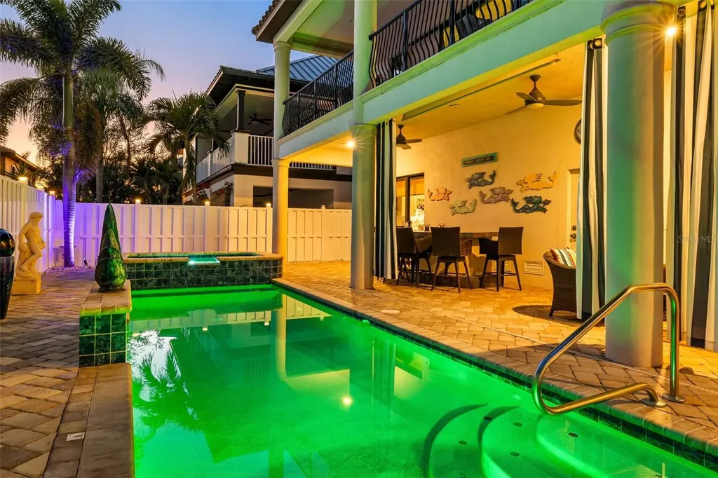 105 Wimbledon Court Redington Shores FL 33708