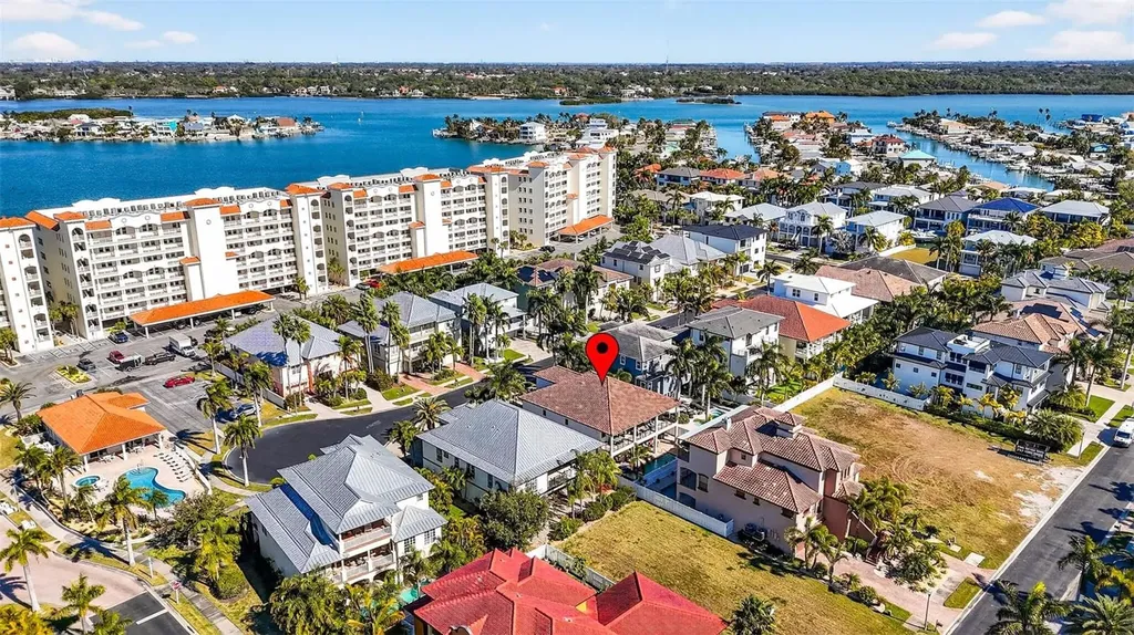 105 Wimbledon Court Redington Shores FL 33708