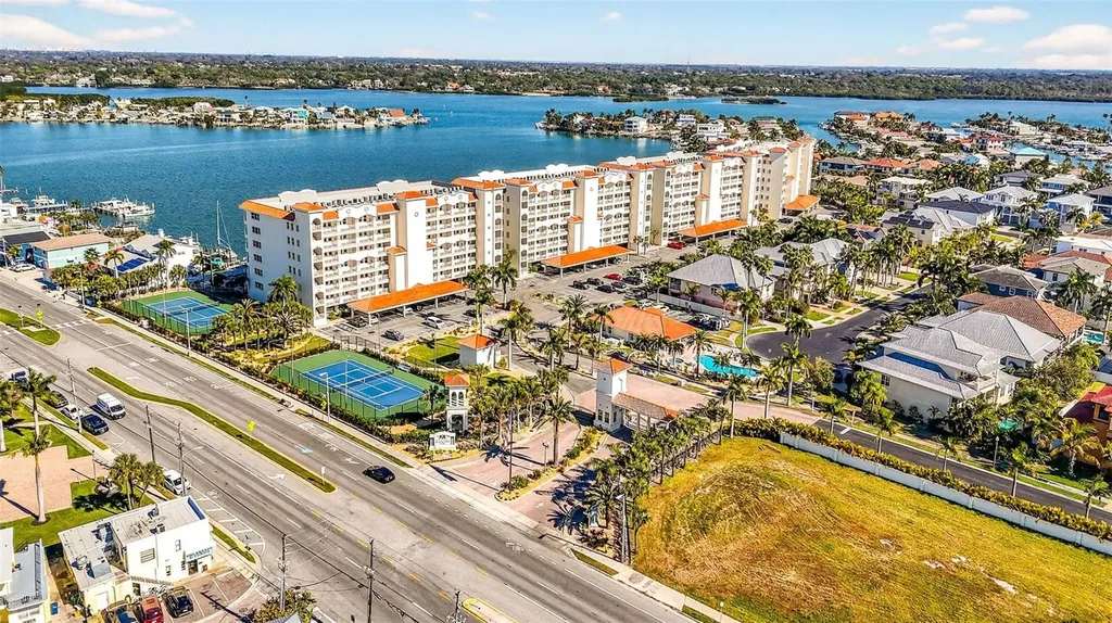 105 Wimbledon Court Redington Shores FL 33708
