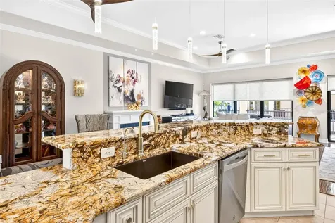 105 Wimbledon Court Redington Shores FL 33708