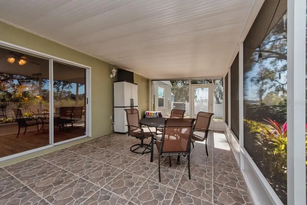 1304 Gangplank Drive Valrico FL 33594