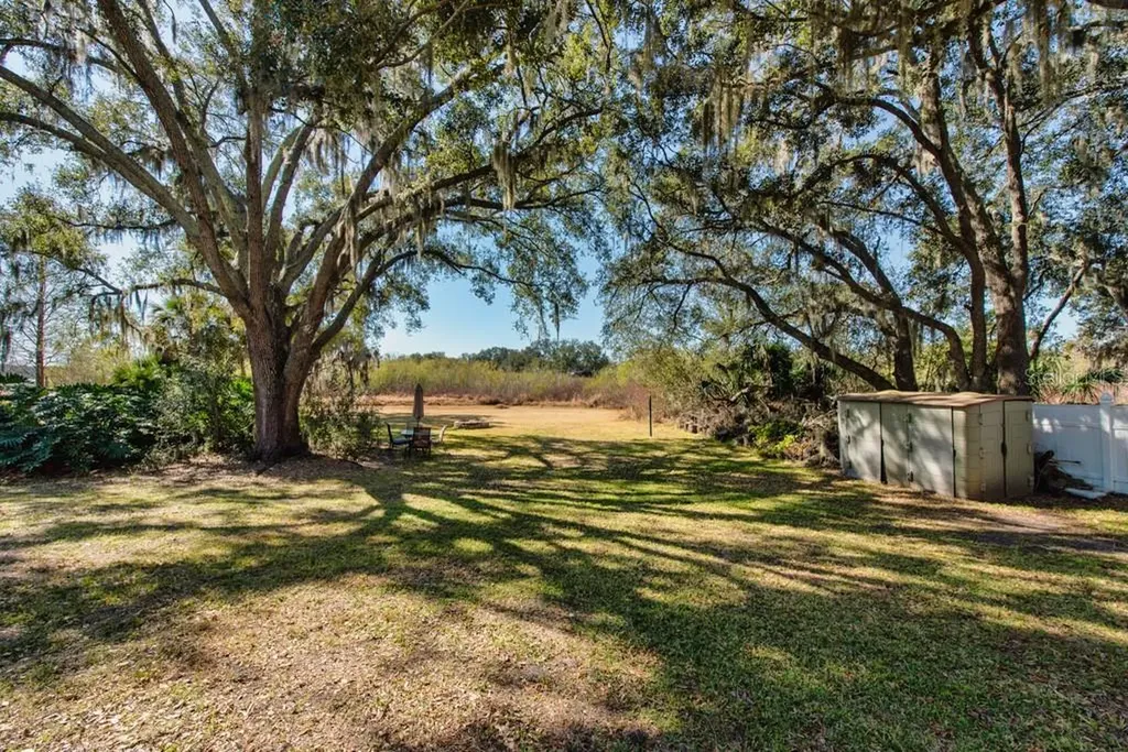 1304 Gangplank Drive Valrico FL 33594
