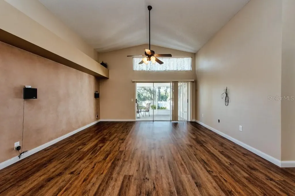 1304 Gangplank Drive Valrico FL 33594