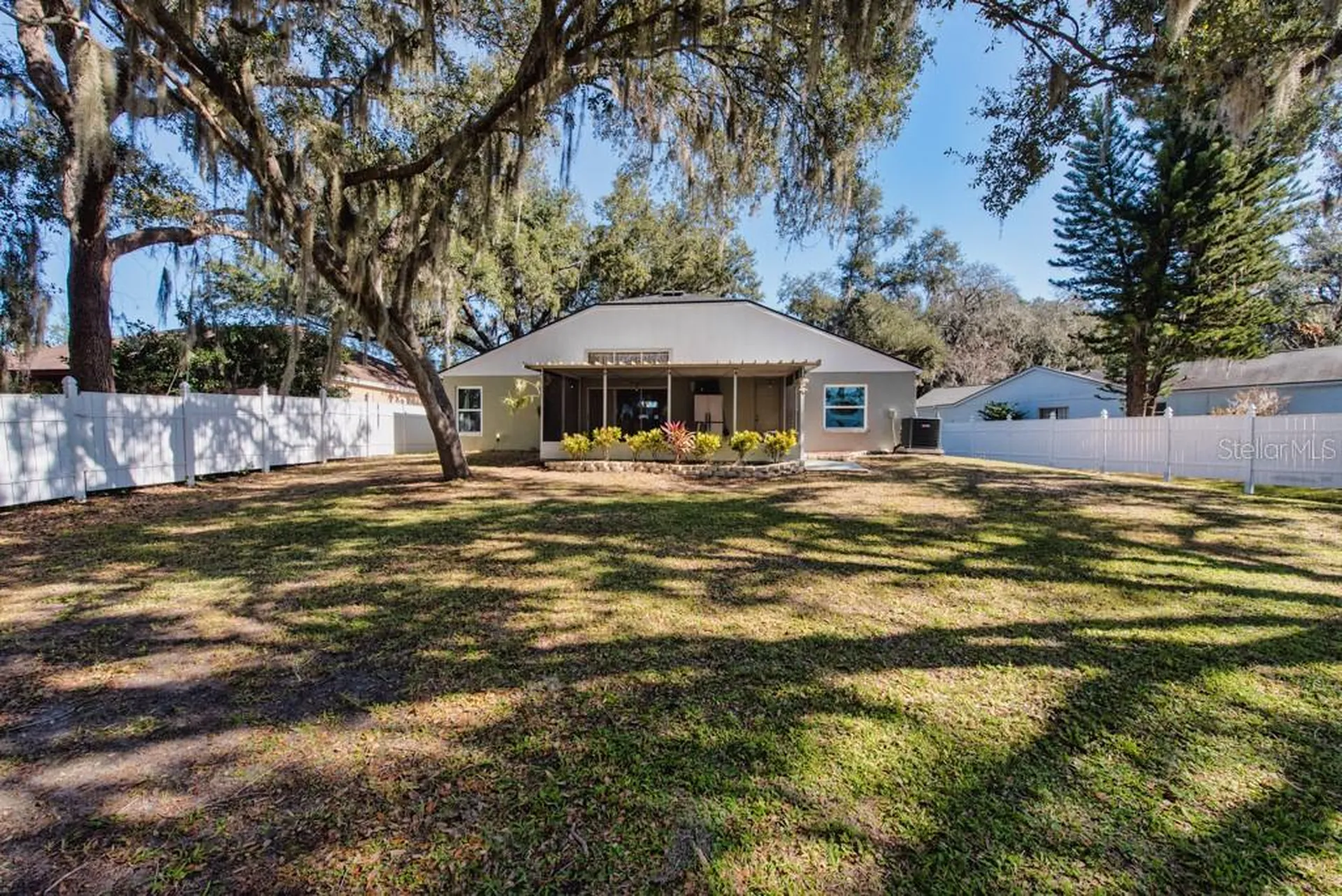 1304 Gangplank Drive Valrico FL 33594
