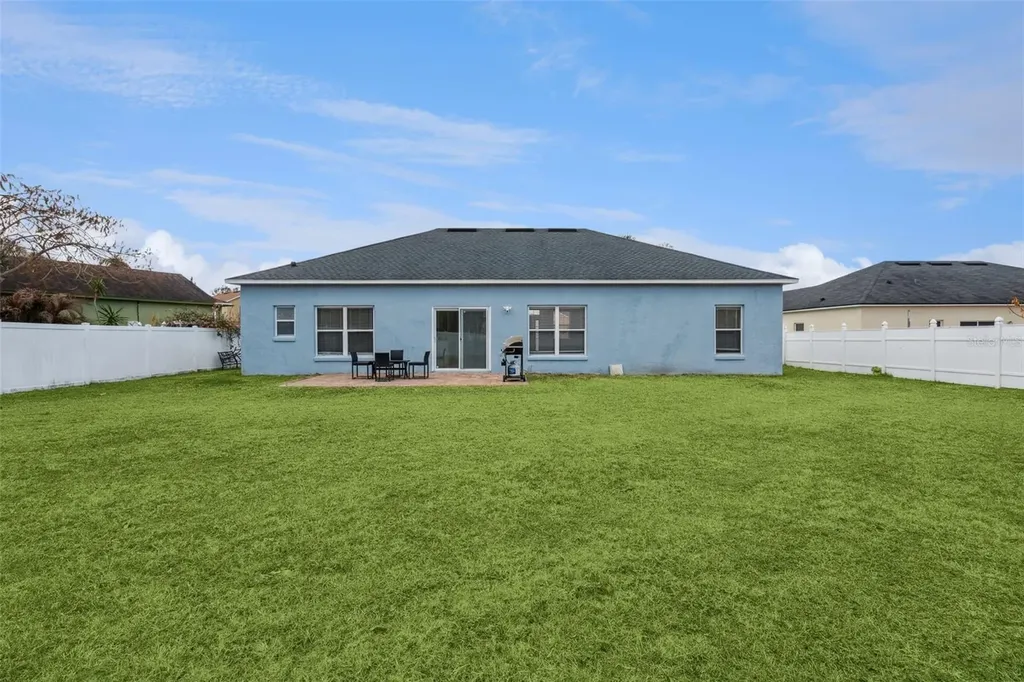 2713 Pearl Court Kissimmee FL 34743