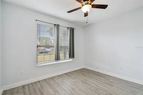 2713 Pearl Court Kissimmee FL 34743
