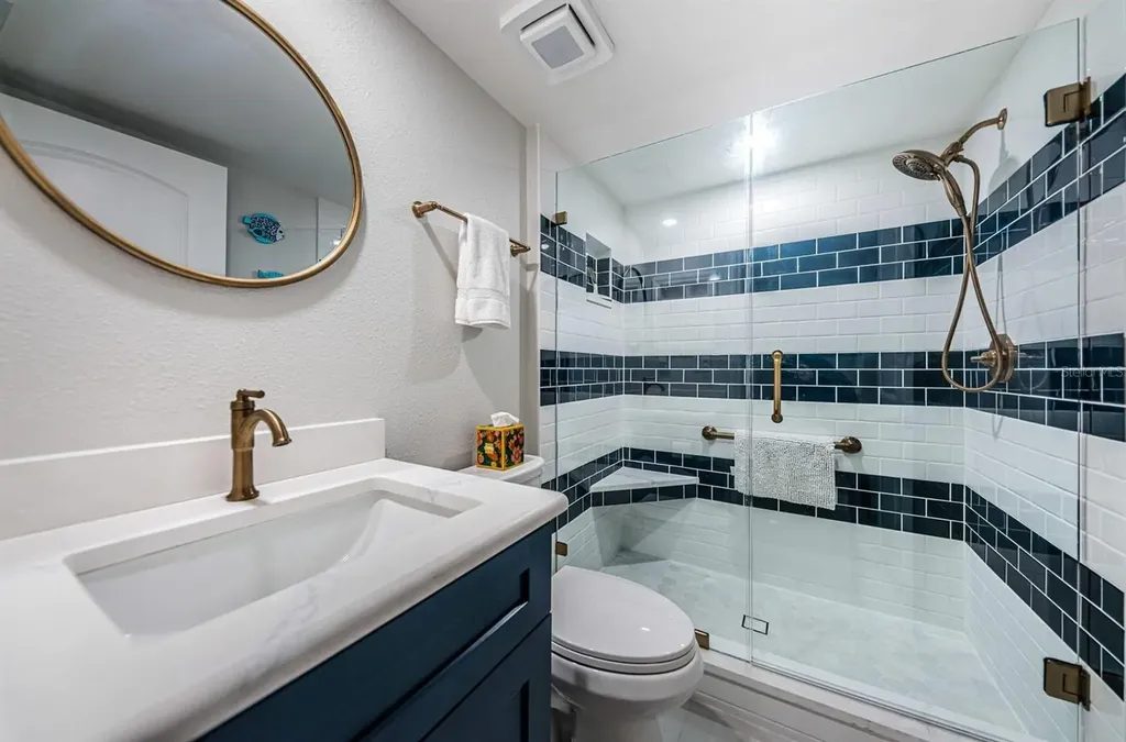 6105 Bahia Del Mar Circle St Petersburg FL 33715