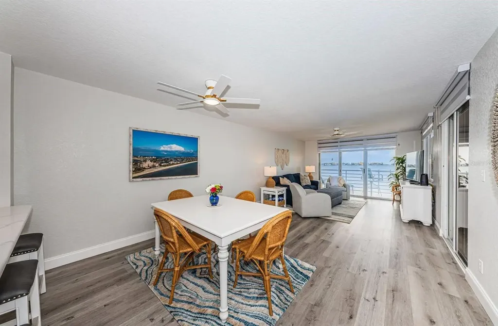 6105 Bahia Del Mar Circle St Petersburg FL 33715