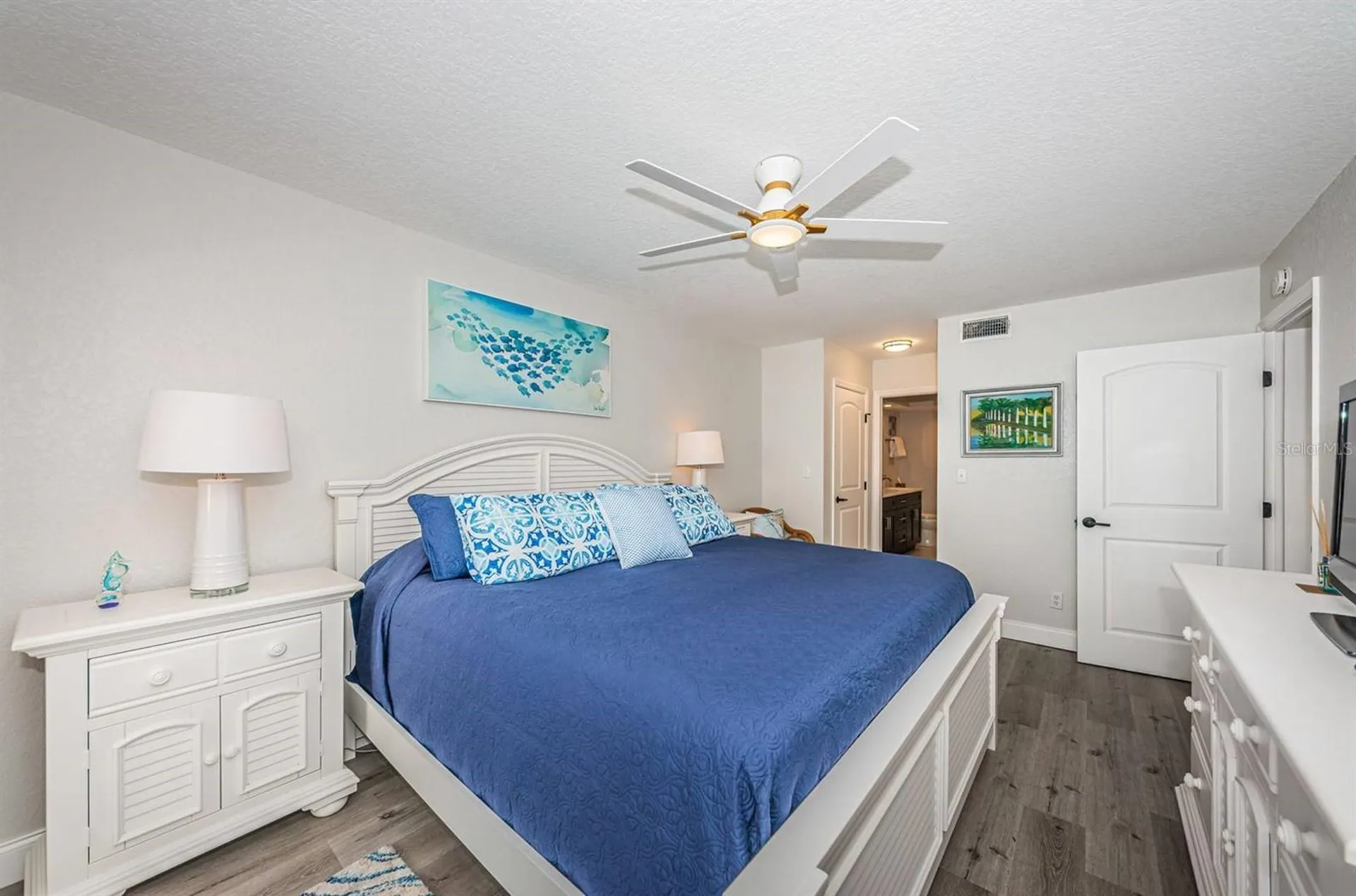 6105 Bahia Del Mar Circle St Petersburg FL 33715