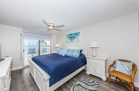 6105 Bahia Del Mar Circle St Petersburg FL 33715