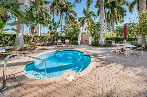 6105 Bahia Del Mar Circle St Petersburg FL 33715