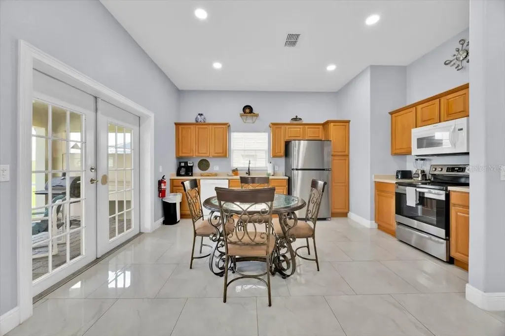 210 Vista Loop Davenport FL 33897