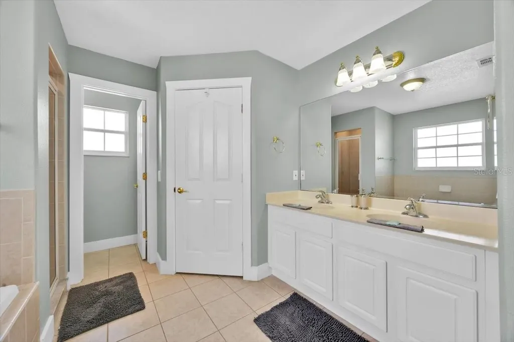 210 Vista Loop Davenport FL 33897