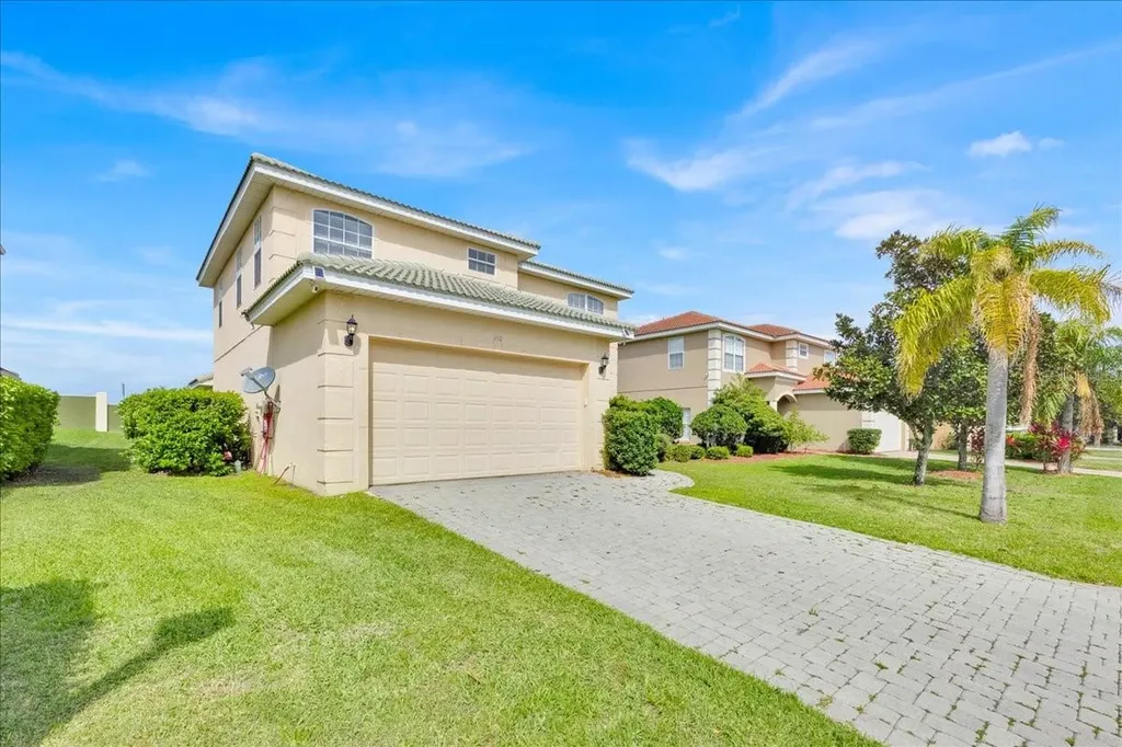 210 Vista Loop Davenport FL 33897