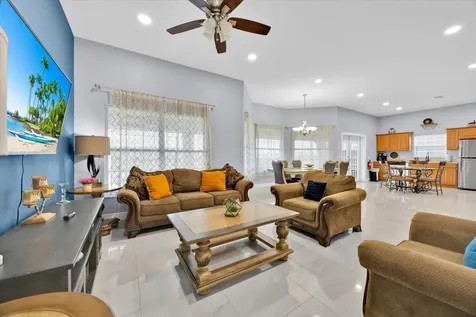 210 Vista Loop Davenport FL 33897