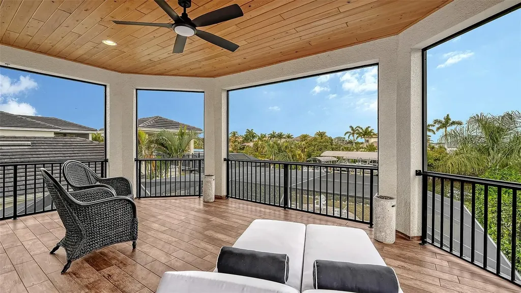 4209 5th Avenue NE Bradenton FL 34208