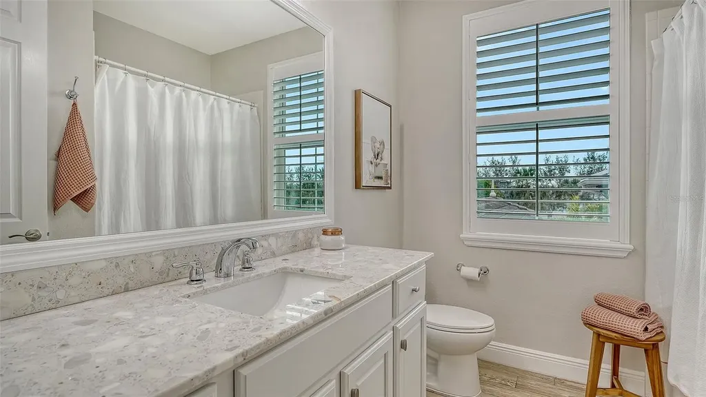 4209 5th Avenue NE Bradenton FL 34208