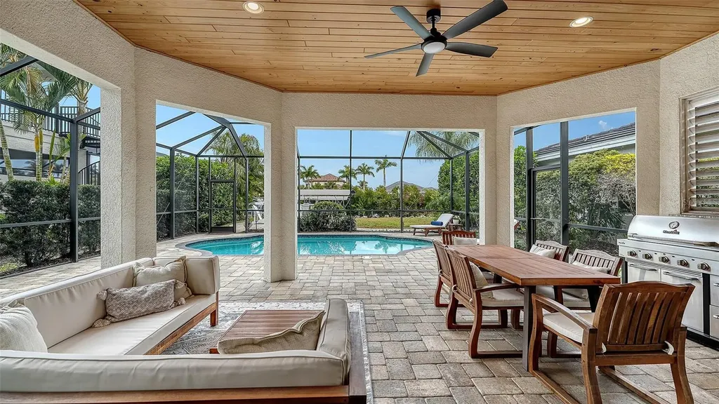 4209 5th Avenue NE Bradenton FL 34208