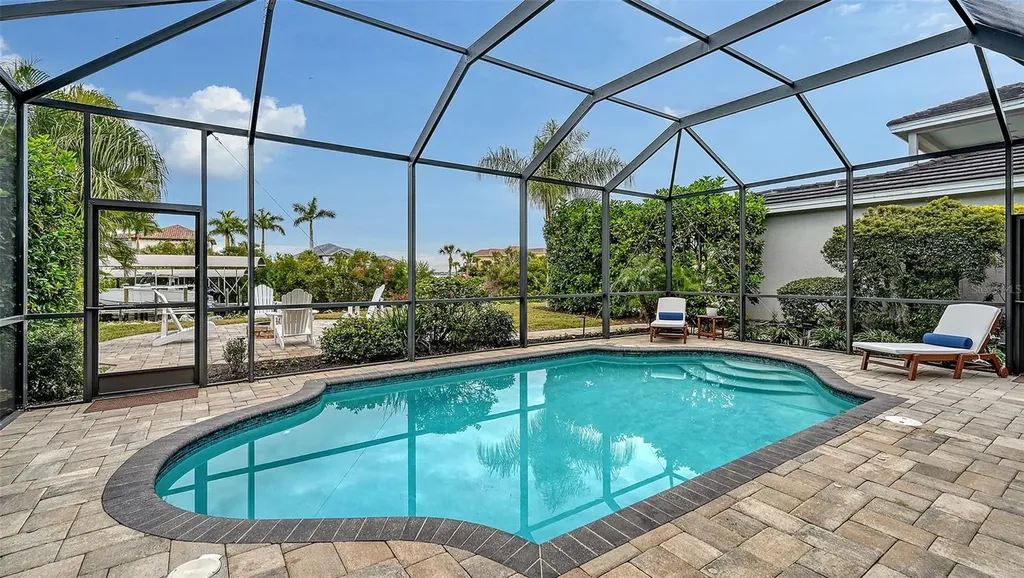 4209 5th Avenue NE Bradenton FL 34208