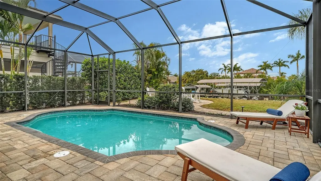 4209 5th Avenue NE Bradenton FL 34208