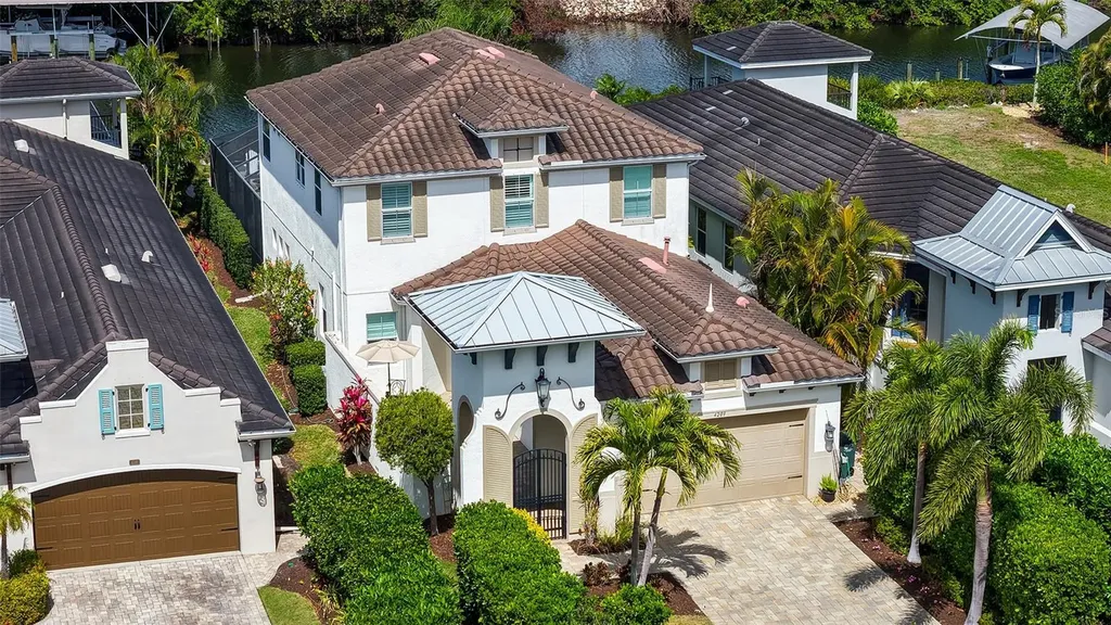 4209 5th Avenue NE Bradenton FL 34208