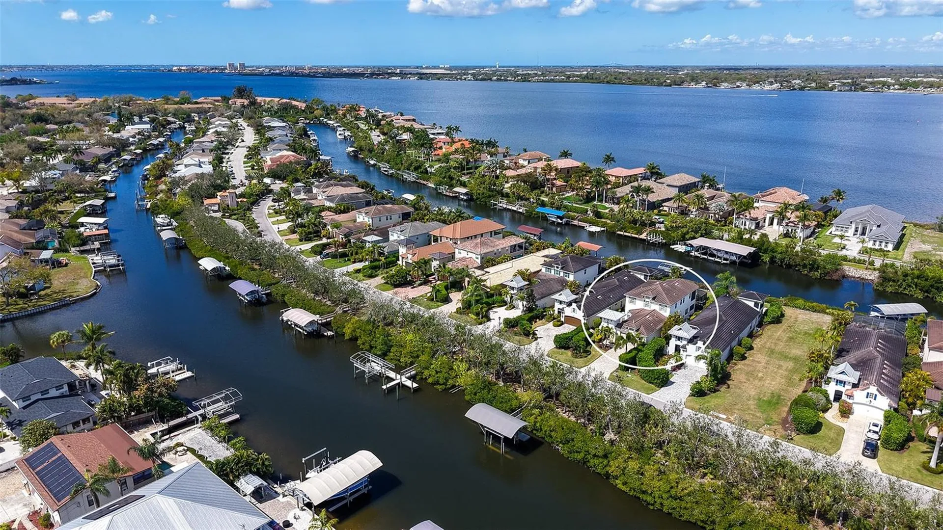 4209 5th Avenue NE Bradenton FL 34208