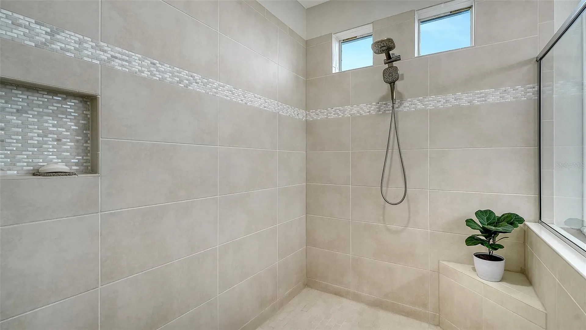 4209 5th Avenue NE Bradenton FL 34208