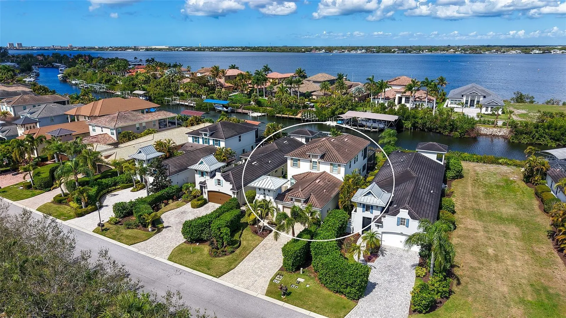 4209 5th Avenue NE Bradenton FL 34208