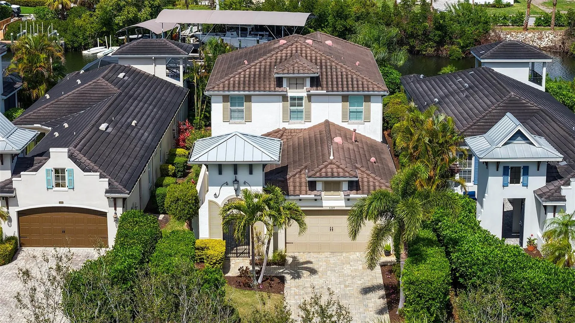 4209 5th Avenue NE Bradenton FL 34208
