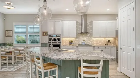 4209 5th Avenue NE Bradenton FL 34208