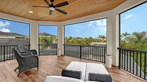 4209 5th Avenue NE Bradenton FL 34208