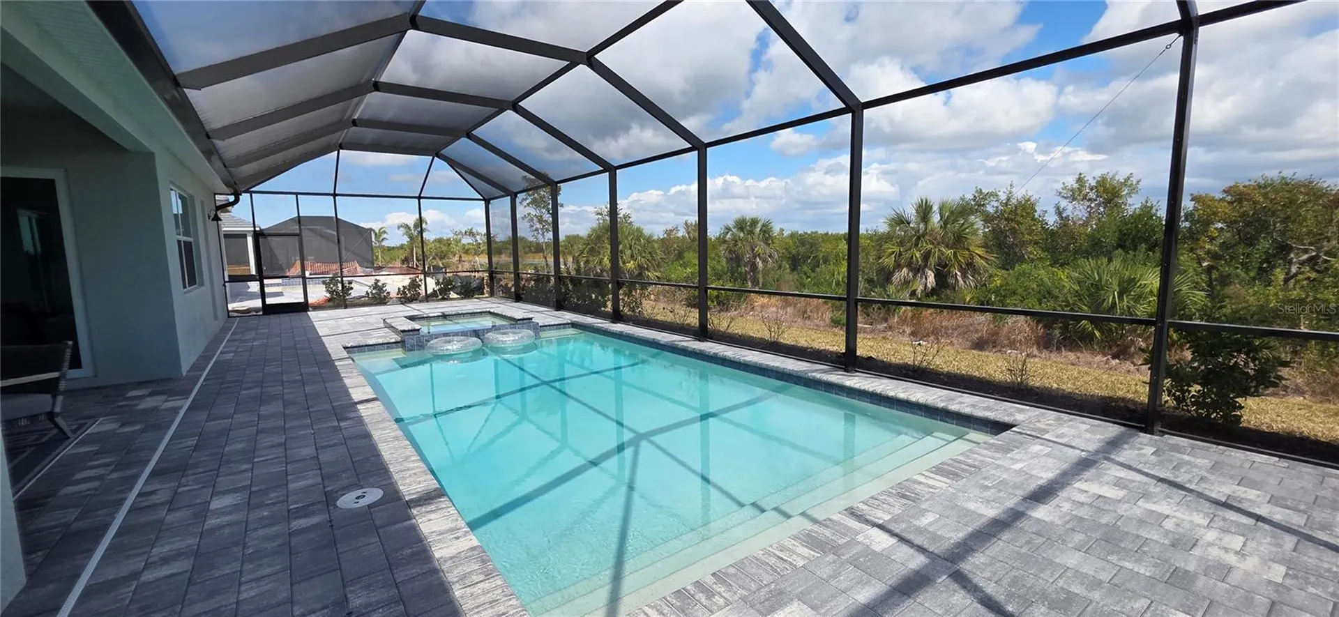 8006 Lakes Edge Lane Port Charlotte FL 33981