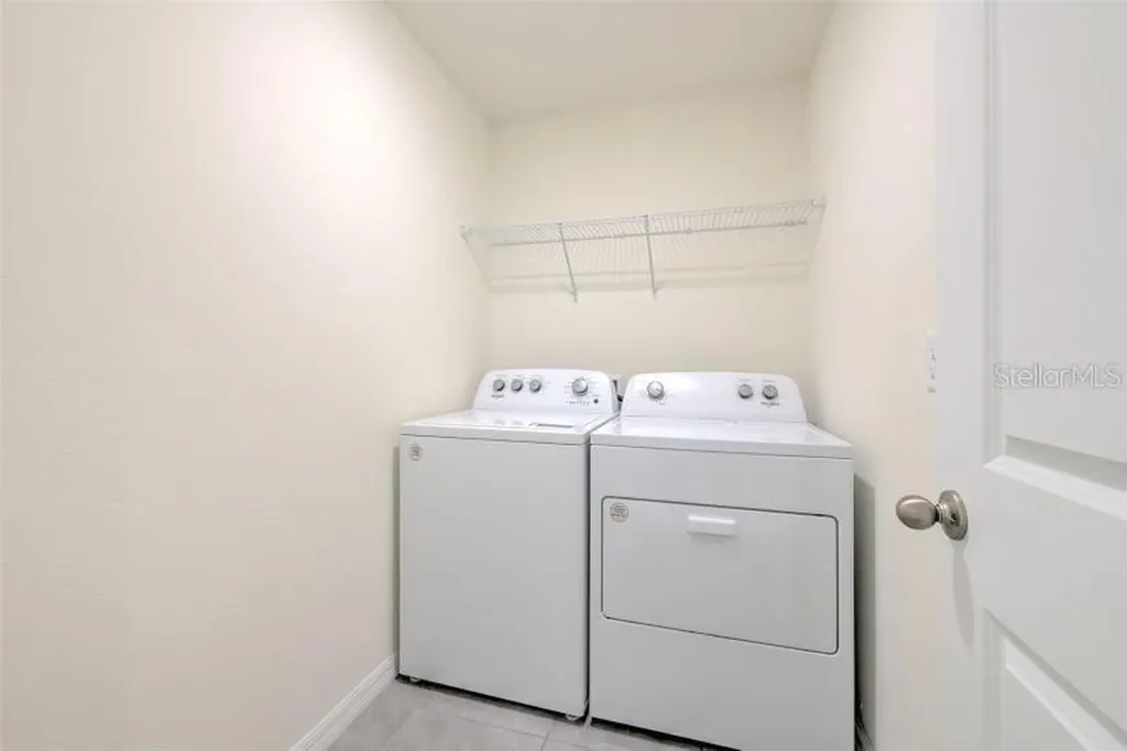 2785 Gardiner Lane Zephyrhills FL 33541