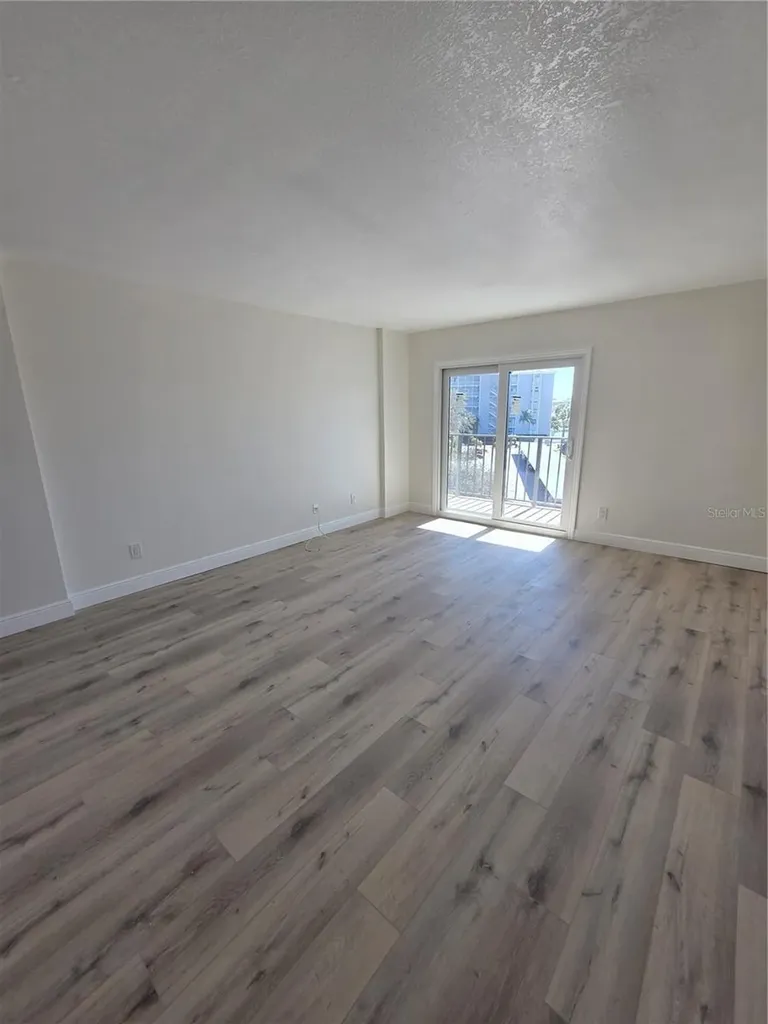 650 Island Way Clearwater Beach FL 33767