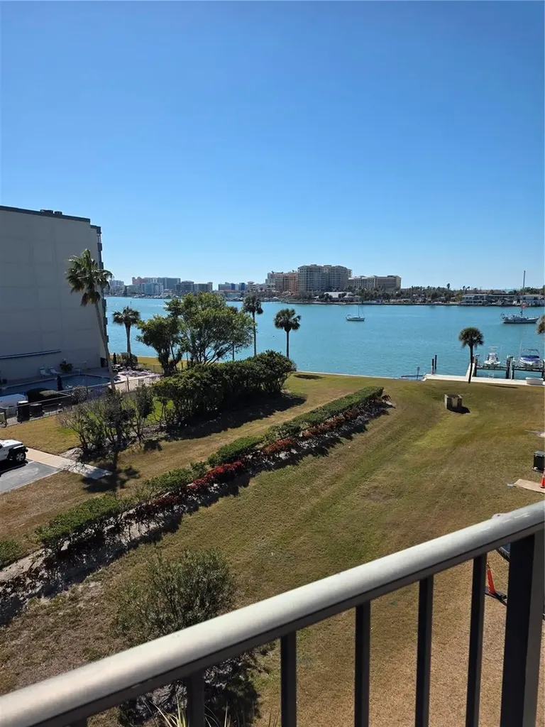 650 Island Way Clearwater Beach FL 33767