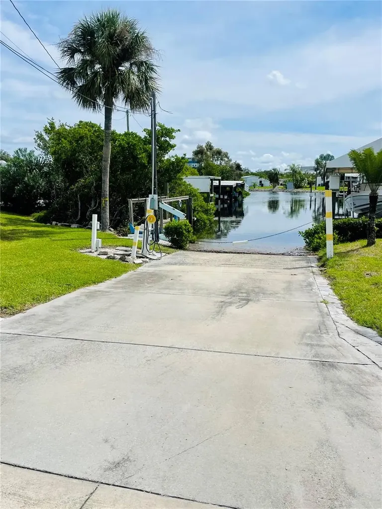 47 Illinois Street Palmetto FL 34221