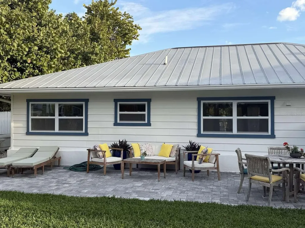 751 Fox Street Longboat Key FL 34228