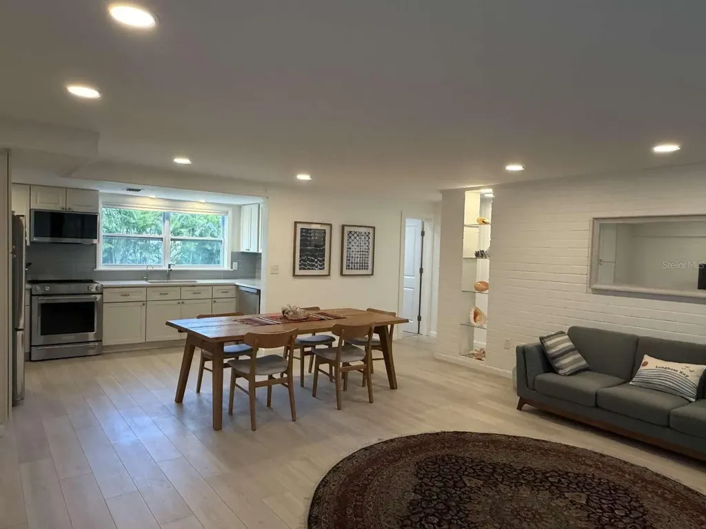 751 Fox Street Longboat Key FL 34228