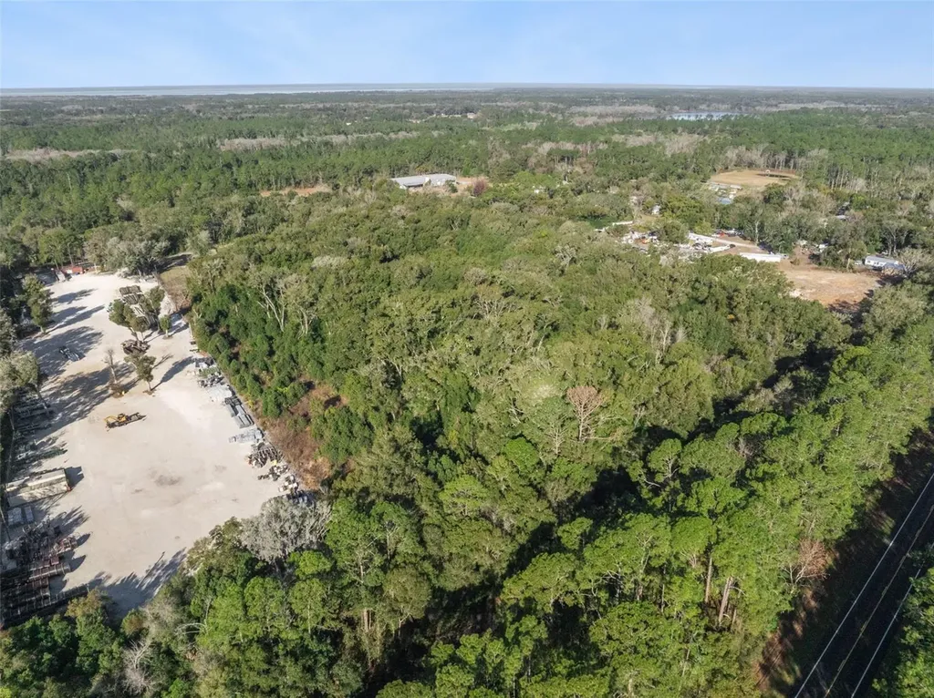 589 S Volusia Avenue Pierson FL 32180