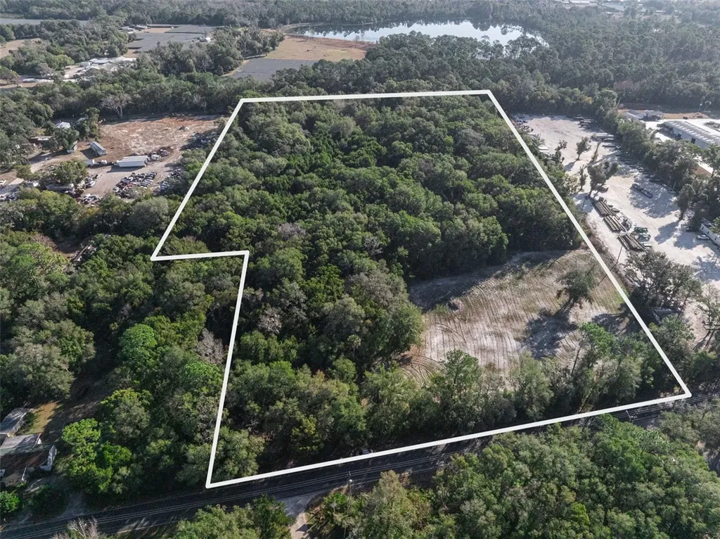 589 S Volusia Avenue Pierson FL 32180