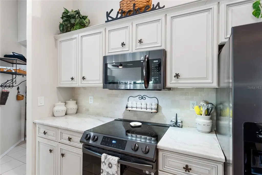 7815 Geneva Lane Sarasota FL 34243