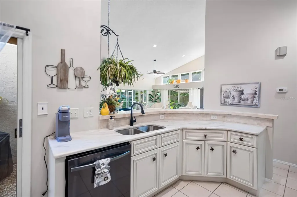 7815 Geneva Lane Sarasota FL 34243