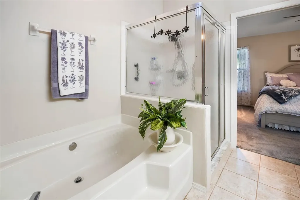 7815 Geneva Lane Sarasota FL 34243