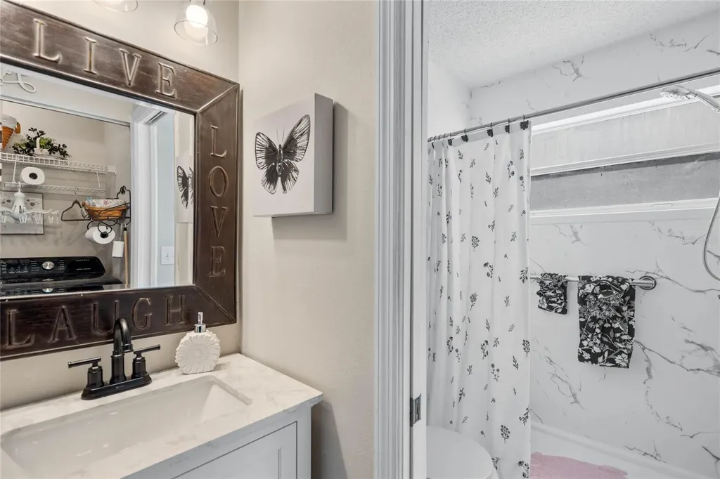 7815 Geneva Lane Sarasota FL 34243