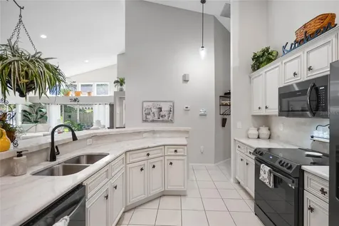 7815 Geneva Lane Sarasota FL 34243