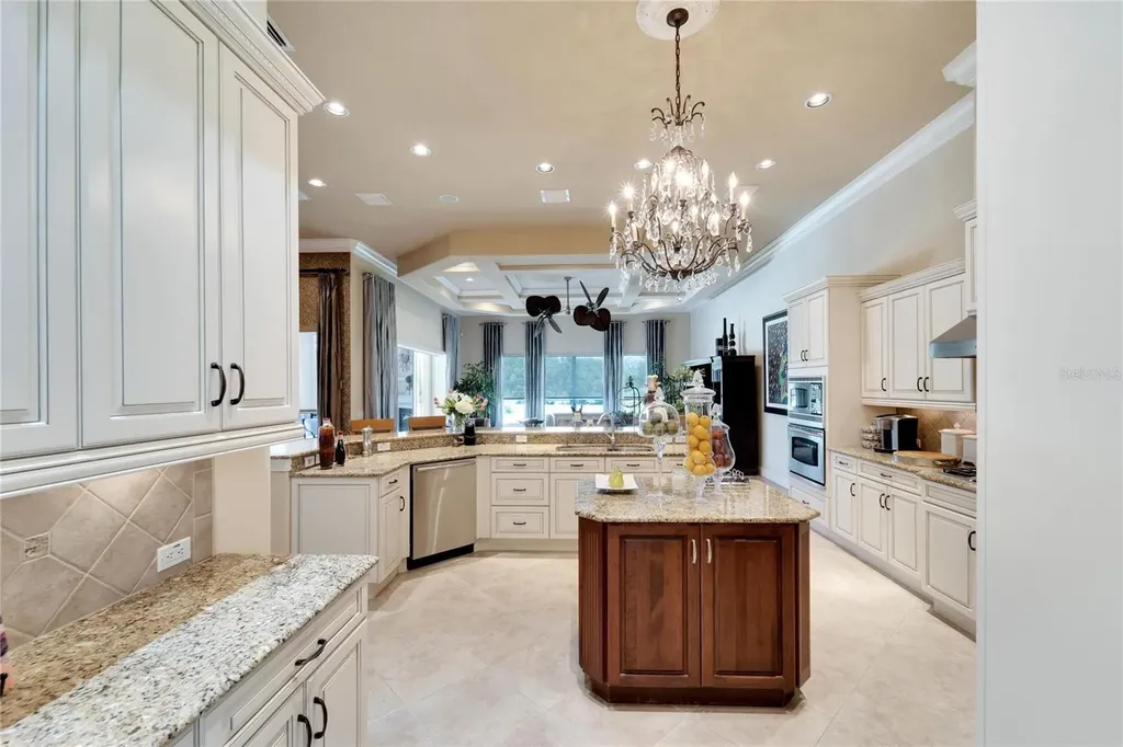 15101 Kestrelglen Way Lithia FL 33547