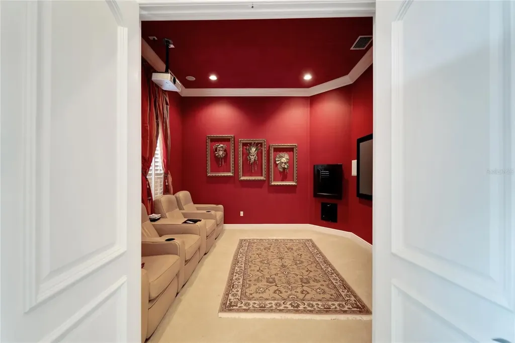 15101 Kestrelglen Way Lithia FL 33547