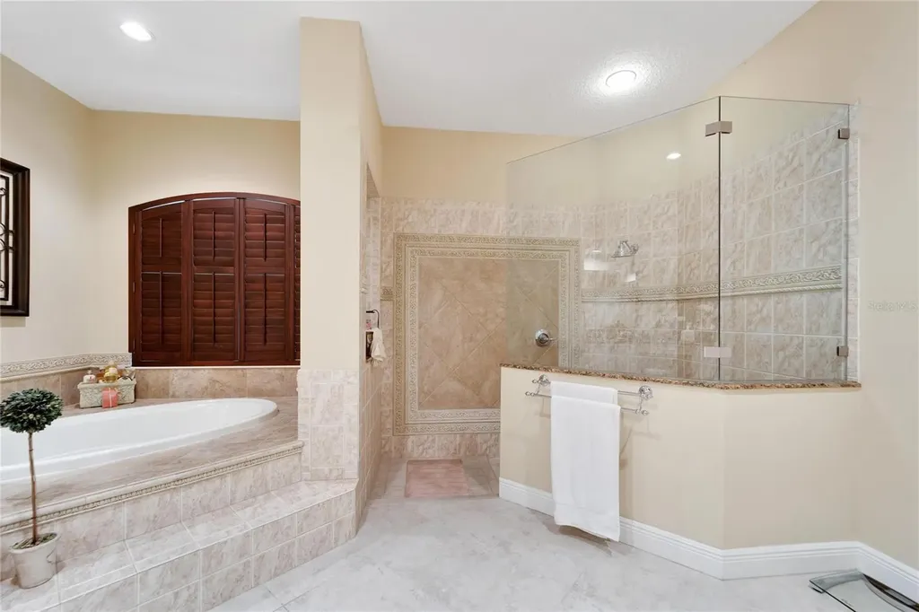 15101 Kestrelglen Way Lithia FL 33547